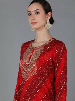 women red viscose rayon bandhani embroidered straight kurta 2