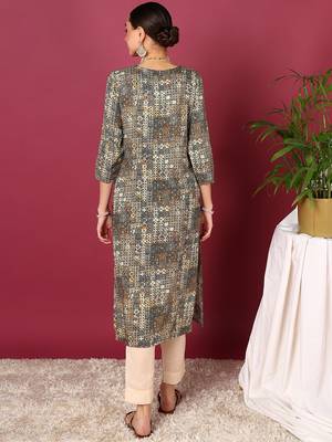 women off white viscose rayon ethnic motifs embroidered straight kurta 4