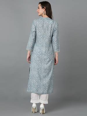 women blue silk blend abstract printed straight kurta 4