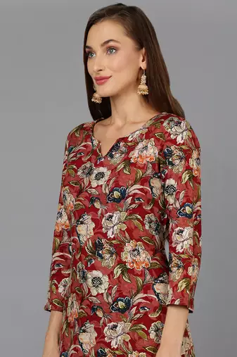 women maroon cotton blend floral printed straight kurta