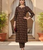 women maroon cotton paisley printed straight kurta
