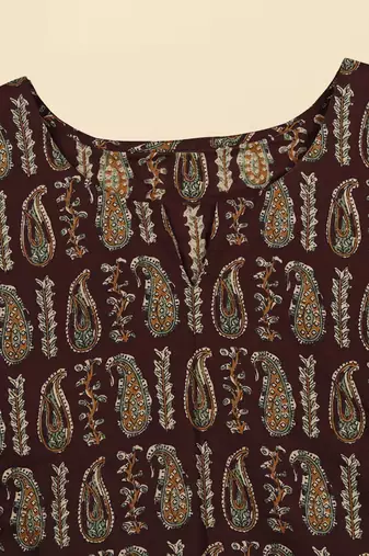 women maroon cotton paisley printed straight kurta