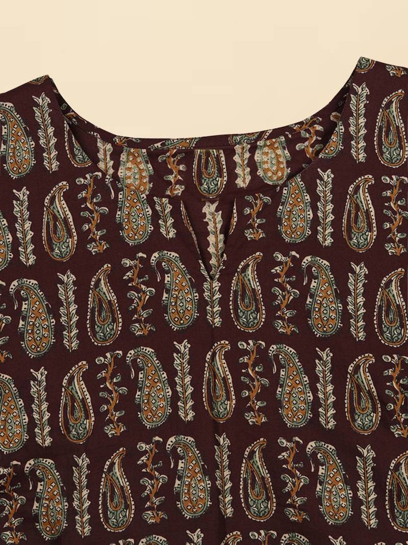 women maroon cotton paisley printed straight kurta