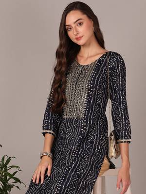 women navy blue viscose rayon bandhani embroidered straight kurta 4