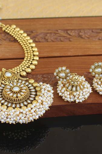Designer gold plated kempu necklace set