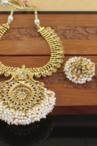 Designer gold plated kempu necklace set