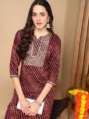 women burgundy viscose rayon leheriya embroidered straight kurta 2