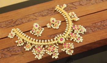 Designer gold plated real kempu guttha pusalu necklace set 3