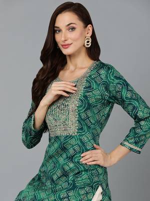 women green viscose rayon bandhani embroidered straight kurta 2