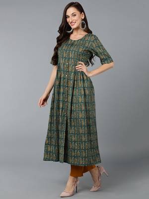 women green cotton paisley printed a-line kurta 3