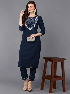 women navy blue silk blend solid embroidered straight kurta 5