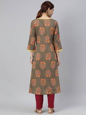 women taupe cotton floral printed a-line kurta 4