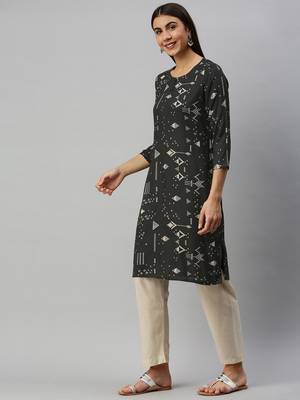 women black cotton geometric printed straight kurta 5