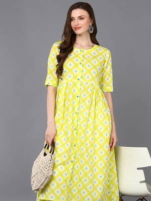 women yellow cotton blend geometric printed a-line kurta 2