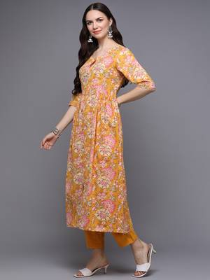 women yellow cotton floral printed a-line kurta 3