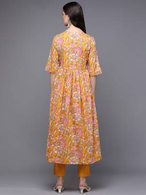 women yellow cotton floral printed a-line kurta 4