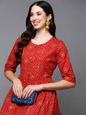 women red cotton bandhani printed a-line kurta 2