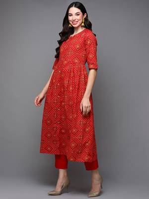 women red cotton bandhani printed a-line kurta 3
