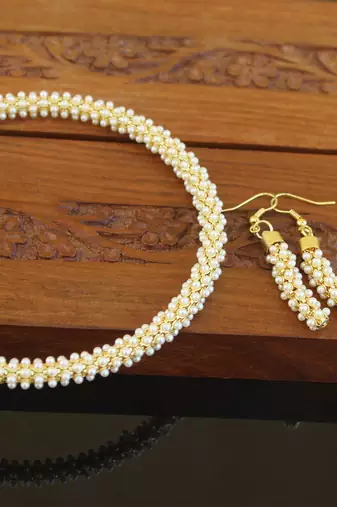 Designer gold plated pearl necklace set
