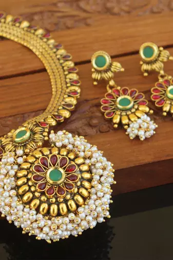 Designer gold plated kempu necklace set