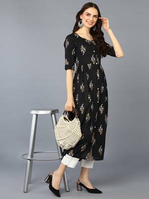 women black cotton floral printed a-line kurta 5
