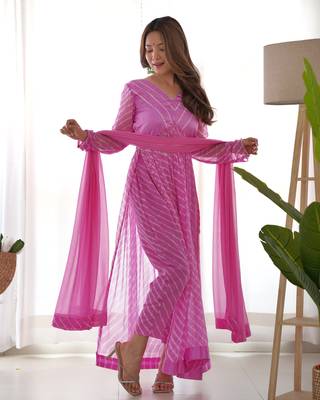 pink kurta pant set with dupatta 1