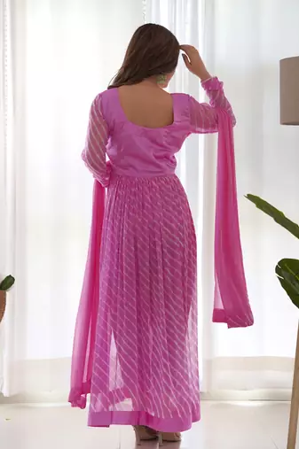 pink kurta pant set with dupatta