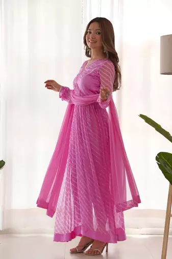 pink kurta pant set with dupatta