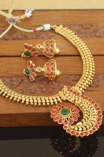 Designer gold plated kempu necklace set