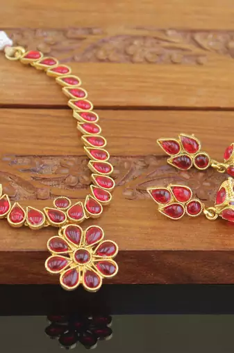 Designer gold plated kempu necklace set