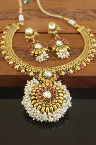 Designer gold plated kempu necklace set