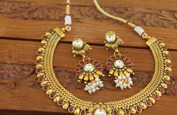 Designer gold plated kempu necklace set 3