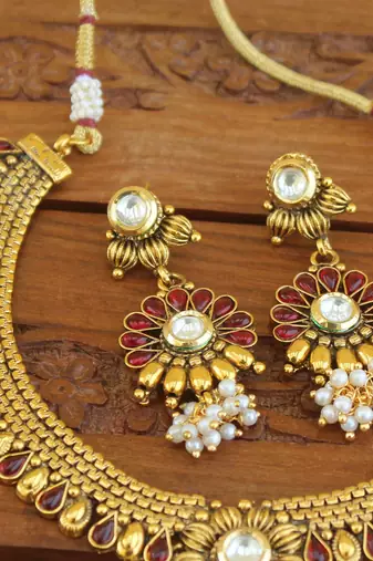 Designer gold plated kempu necklace set
