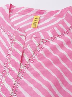 women pink cotton leheriya printed straight kurta 2