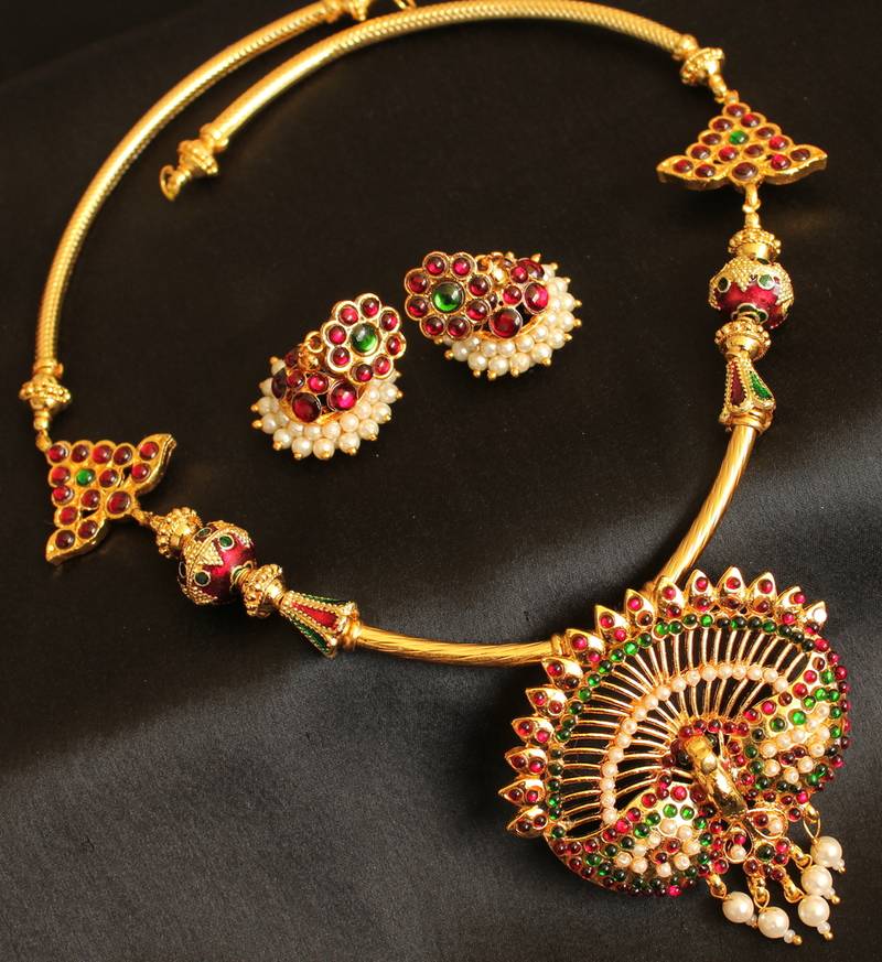 Gorgeous Peacock Pendant Temple Necklace Set