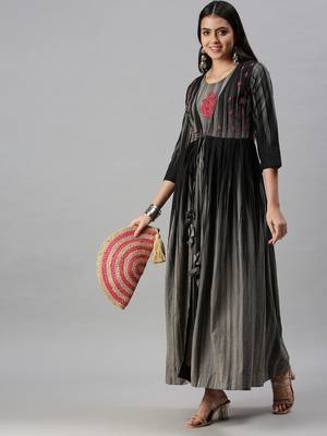 women's ankle length round neck grey floral anarkali kurta 5