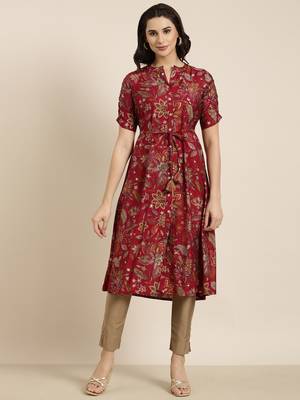 women's calf length mandarin collar maroon floral a-line kurta 2