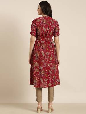 women's calf length mandarin collar maroon floral a-line kurta 4