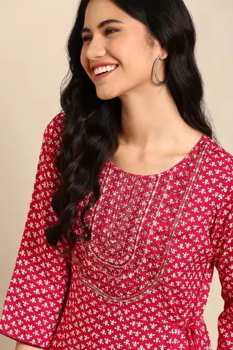 women's ankle length round neck magenta ethnic motifs anarkali kurta