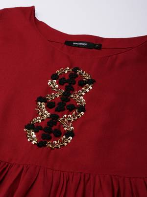 women's ankle length round neck maroon solid anarkali kurta 3