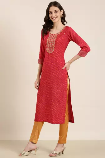 Showoff women's calf length round neck fuchsia striped straight kurta