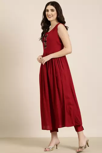 women's ankle length round neck maroon solid anarkali kurta