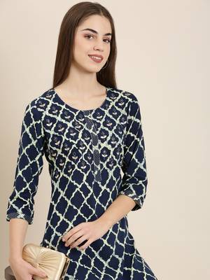 women's calf length round neck navy blue geometric straight kurta 2