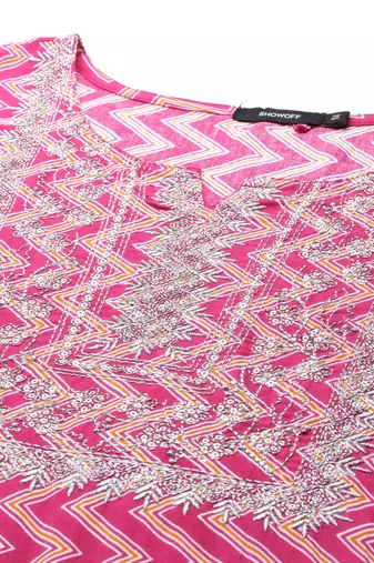 Showoff women's calf length v-neck pink chevron straight kurta
