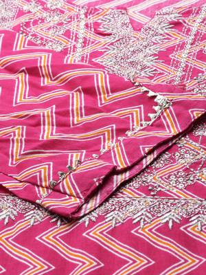 Showoff women's calf length v-neck pink chevron straight kurta 4