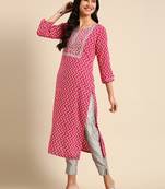 Showoff women's calf length v-neck pink chevron straight kurta