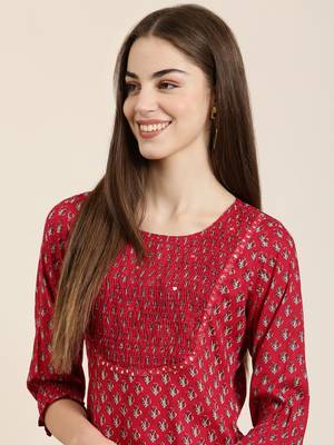 women's calf length round neck fuchsia floral straight kurta 2