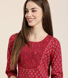 women's calf length round neck fuchsia floral straight kurta
