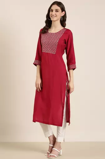 women's calf length round neck maroon solid straight kurta