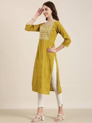 women's calf length round neck mustard geometric straight kurta 4